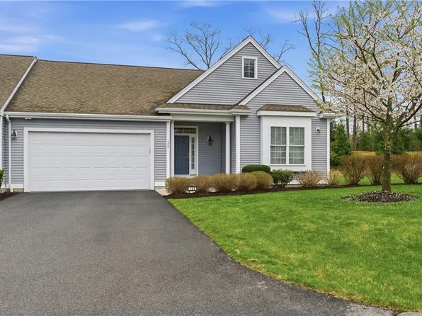 170 Providence Pike Unit 126, North Smithfield, RI 02896