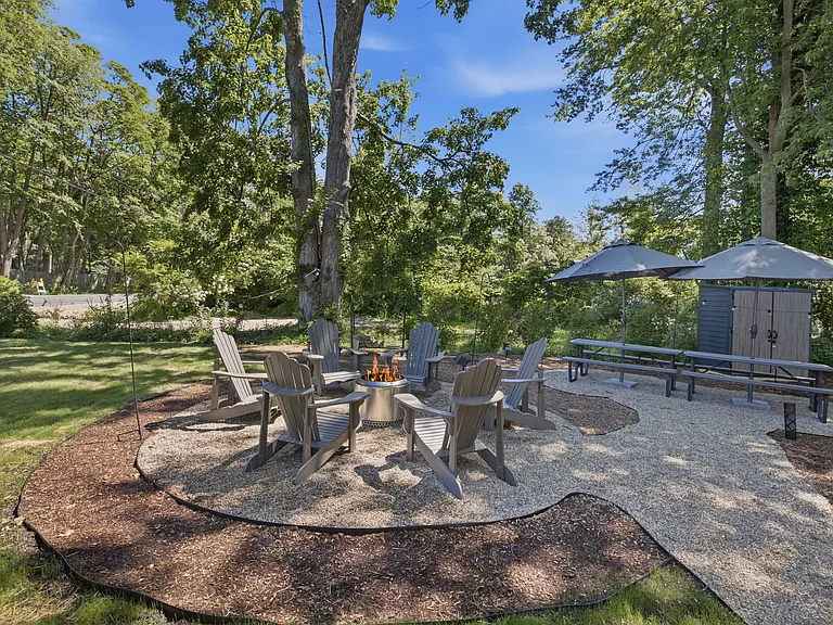 15775 Lakeshore Rd #1 — Photo 31