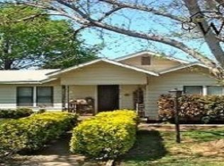 406 E Washington Ave, Iowa Park, TX 76367