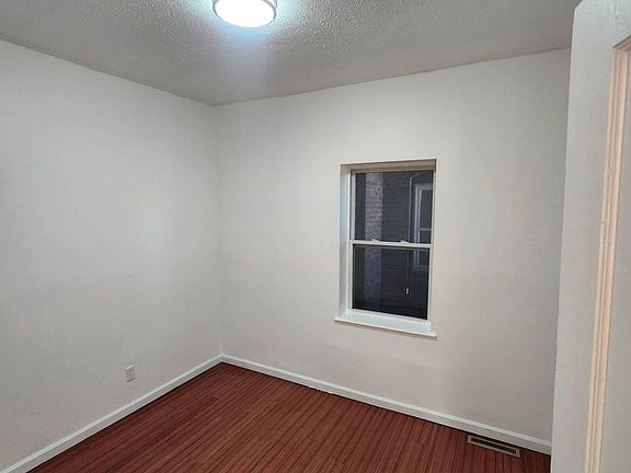 5th image of 8935 Meridian Ave APT 3