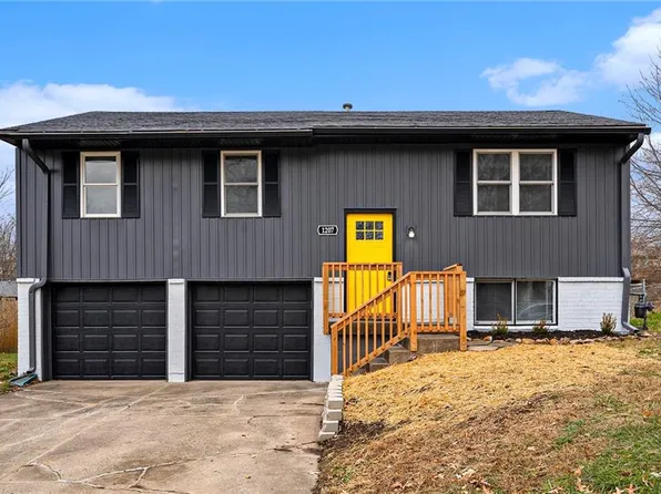 1207 Golfview Dr, Grain Valley, MO 64029