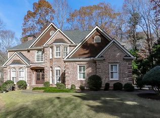 645 Danas Ridge Dr, Roswell, GA 30075