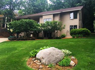 7716 84th Street Cir W, Bloomington, MN 55438