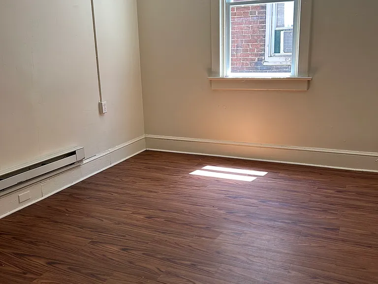 654 N Prospect St #4 — Photo 6