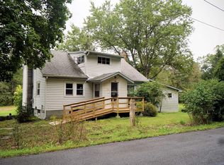 152 Ferris Ln, Milan, NY 12571