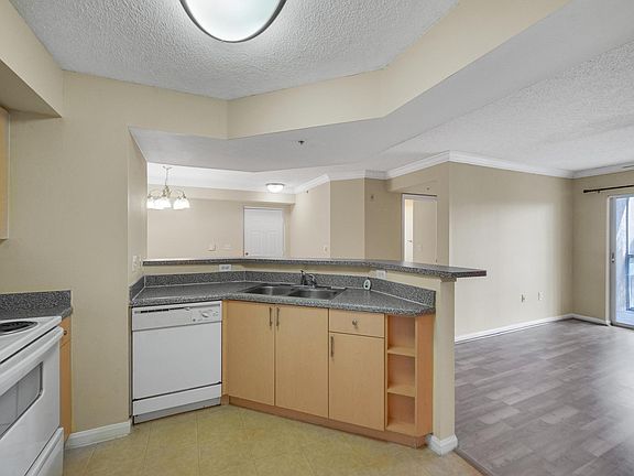 4th image of 3633 NW Mediterranean Ln #13-204