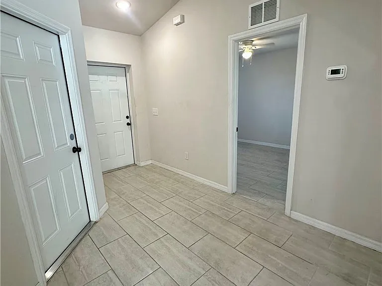 3310 NW 17th Ln — Photo 12