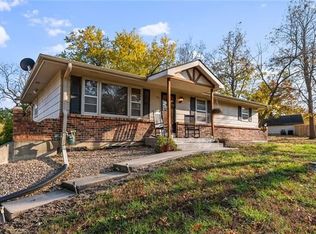 507 S Walnut St, Cameron, MO 64429