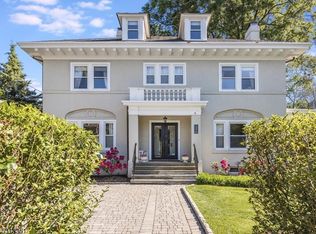 34 Plymouth St, Montclair, NJ 07042