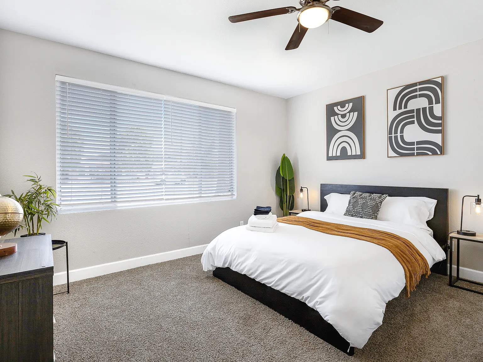 4 bed, 1840 sqft, $5,500 — Photo 4