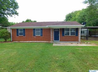 128 Dixon Rd, Hazel Green, AL 35750