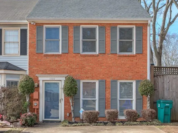 1000 Windy Oaks Ct SE, Smyrna, GA 30080