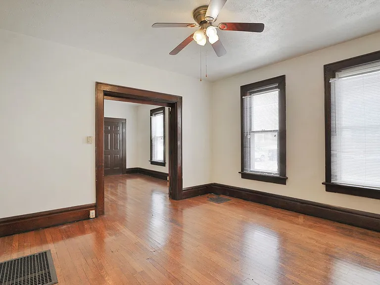 43 E Blake Ave — Photo 9
