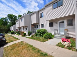 810 Timber Ln, Collinsville, CT 06019