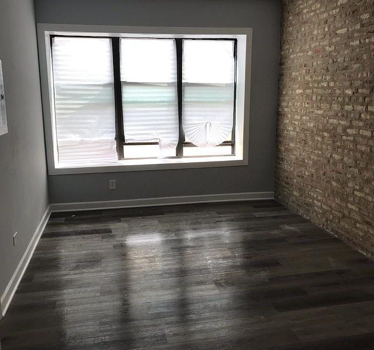 1st image of 2202 S Marshall Blvd #1N