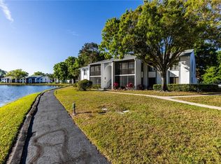 1143 Pine Ridge Cir W APT B2, Tarpon Springs, FL 34688