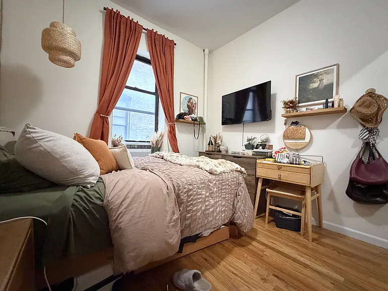 329 E 13th St #2B — Photo 7