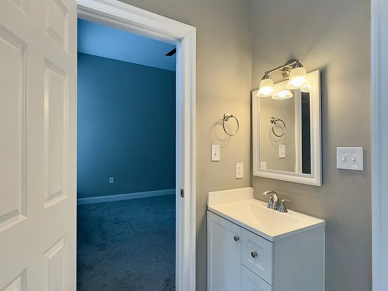 Apartment Units with In-Unit Laundry in Mt Vernon, Baltimore, MD! — Photo 27