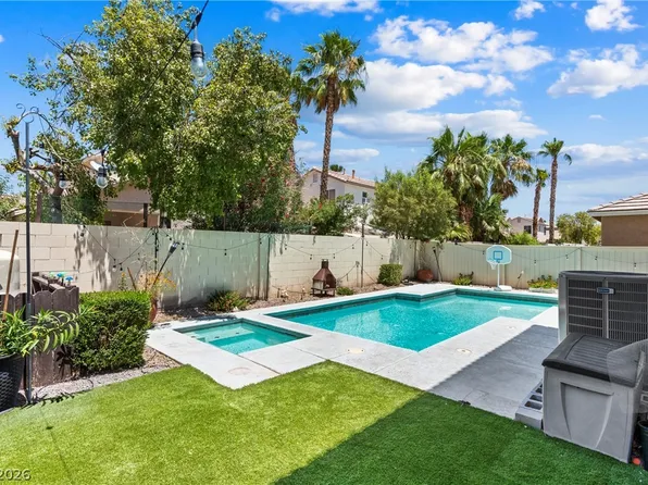 688 Canfield Point Ave, Las Vegas, NV 89183