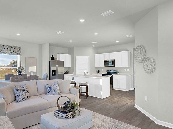 3rd image of 3146 Wembley Cir