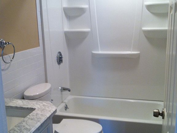 4th image of 208 Evans Street # Fl 1ST