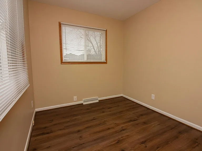 7129 Columbia Ave — Photo 17