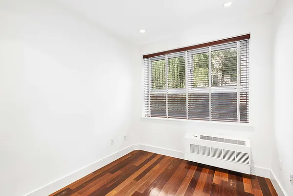 Rented by Compass | media 21