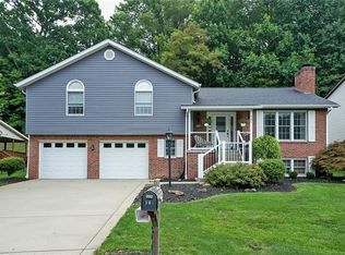 201 Apple Hill Dr, Delmont, PA
