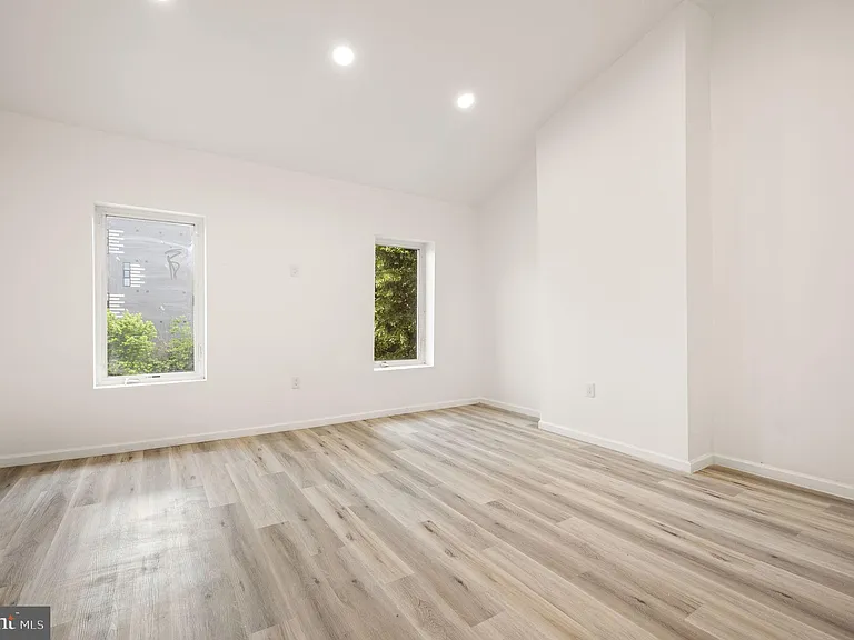 1633 Germantown Ave #3 — Photo 2