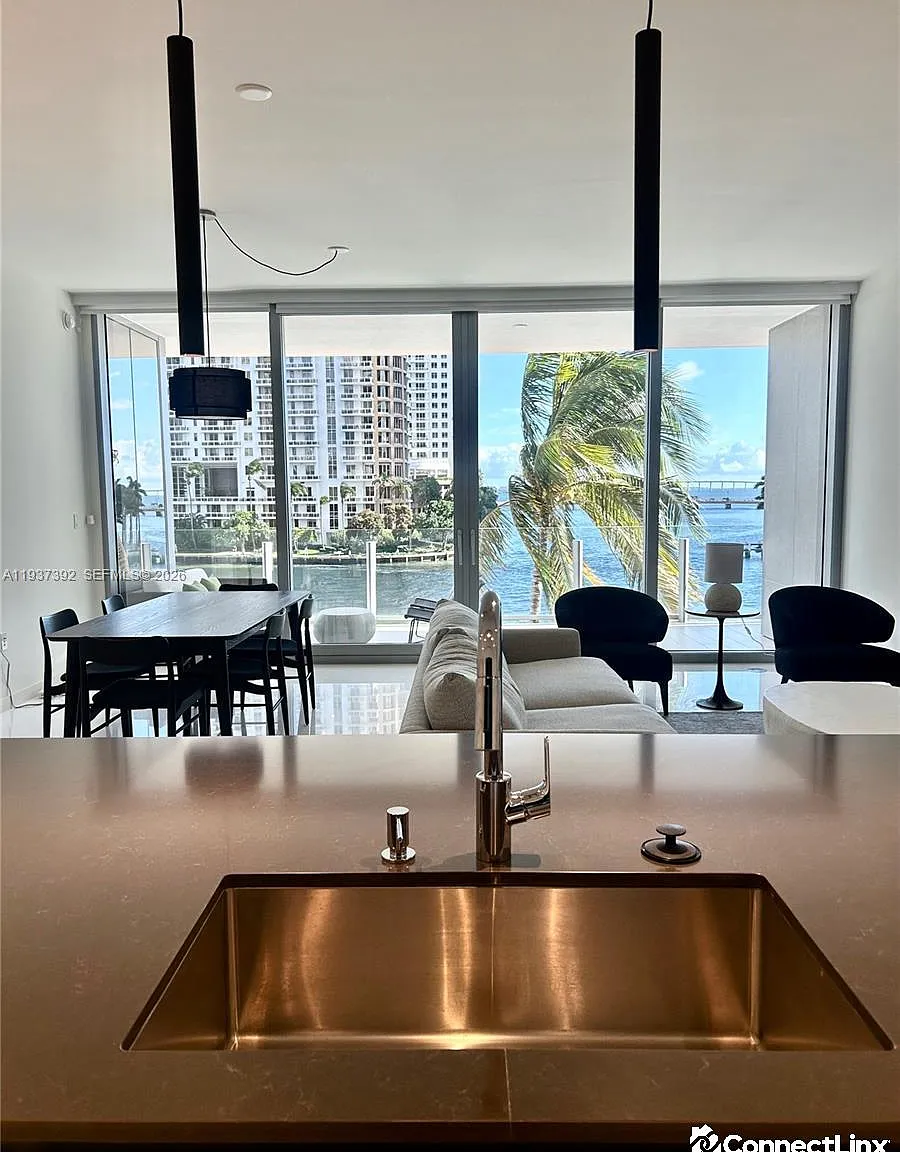 1 bed, 1.0 bath, $12,250 — Photo 1