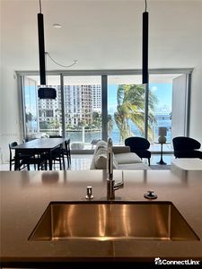 300 Biscayne Boulevard Way, Miami, FL, 33131
