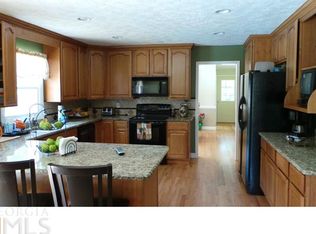 7541 Westpoint Rd, West Point, GA 31833