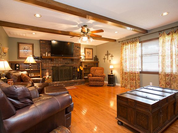 Kick back and enjoy the big game here