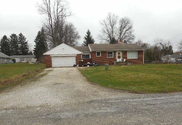 1st image of 2722 Canfield Rd