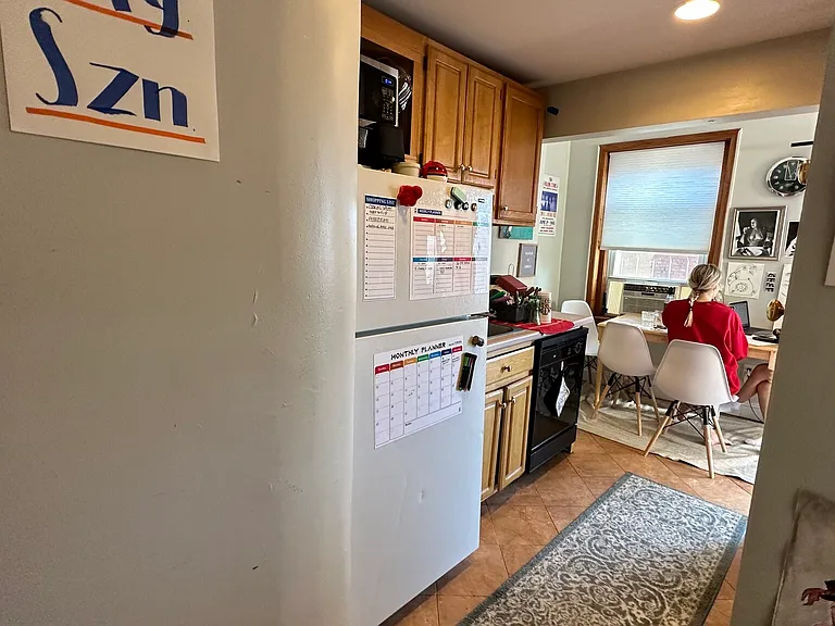 18 Burney St #3 — Photo 3