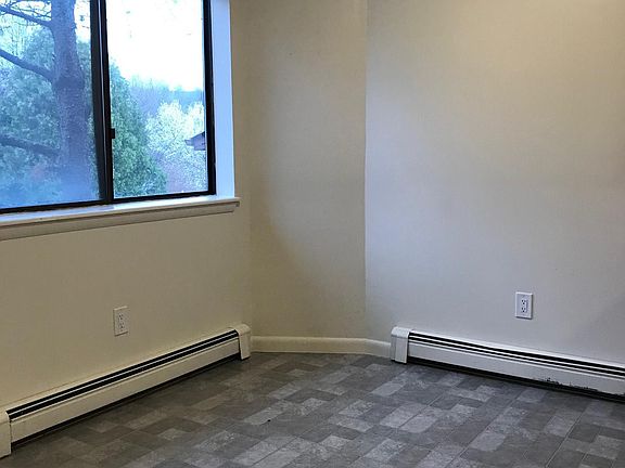 5th image of 101 Sterling Pl