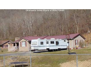 547 Proctor Bottom Rd, Amherstdale, WV 25607