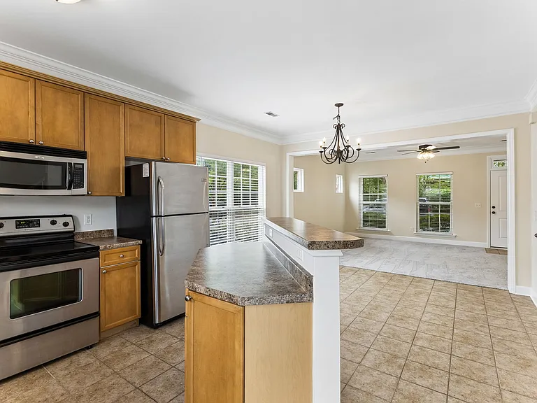 7855 Heaton Way — Photo 11