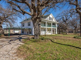 210 W 5th St, Springtown, TX 76082