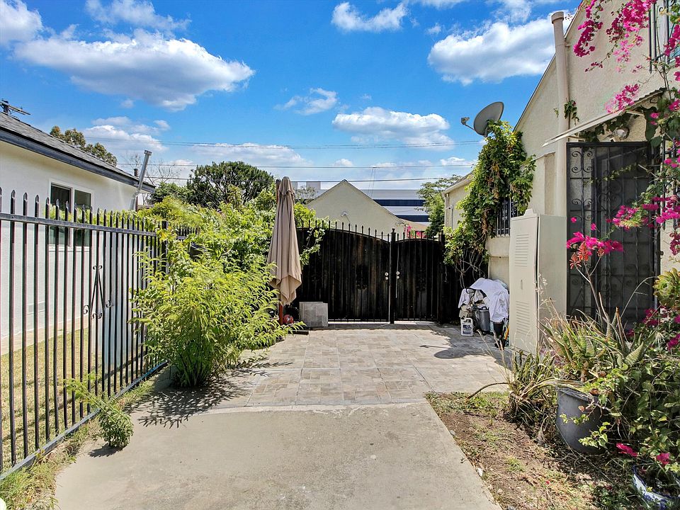 1st image of 8956 Kramerwood Pl #1