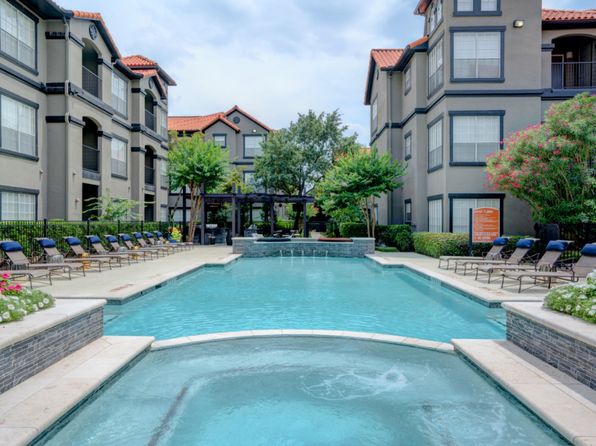 The Westcott is a pet-friendly apartment community in Houston, TX