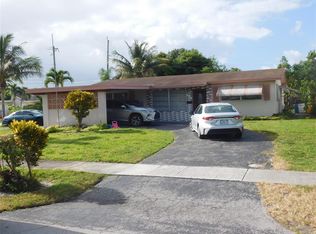 5500 SW 7th Ct, Pompano Beach, FL 33068