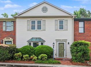 903 Park Place Dr APT C, Kernersville, NC 27284