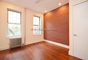 Rented by Steven C Bohbot, LREB