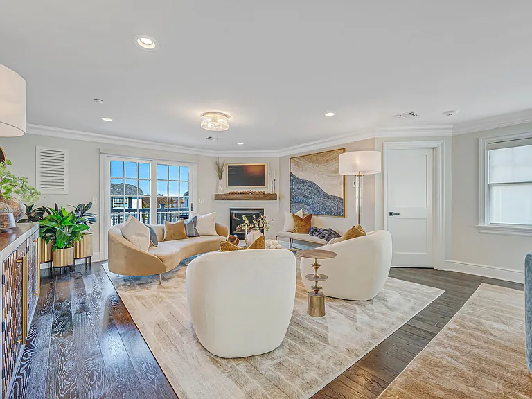 9 Village Green Dr — Photo 9