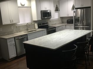 39709 Timberlane Dr, Sterling Heights, MI 48310