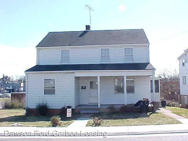 1st image of 645A Wilton Ave