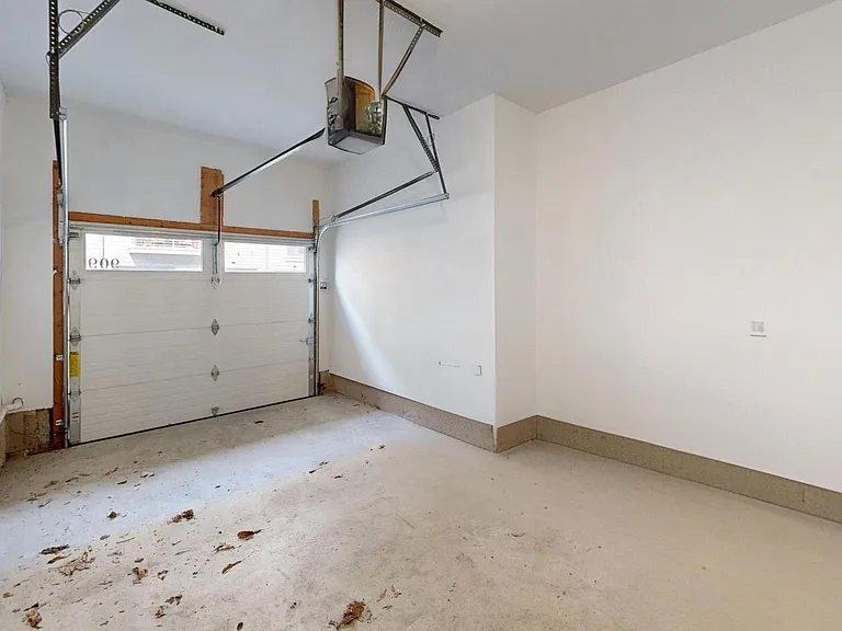 909 Lakeview Ct #909 — Photo 7