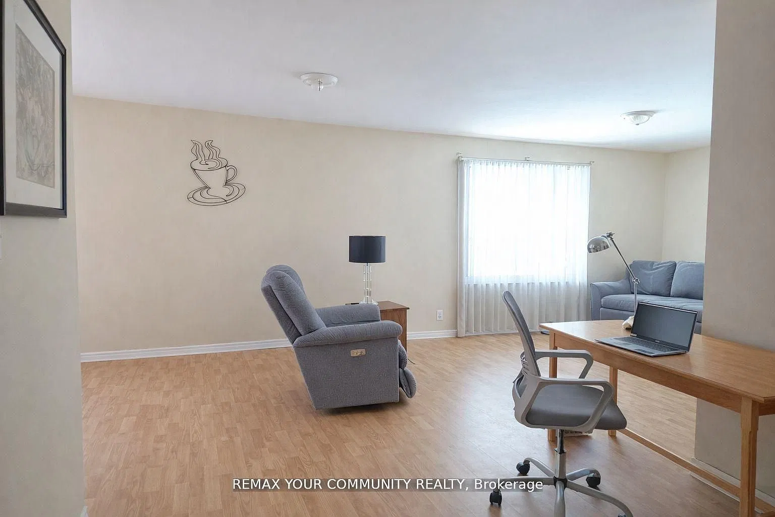 3 bed, $2,200 — Photo 4