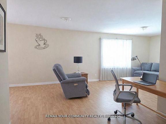 4th image of 3414 Lee Ave